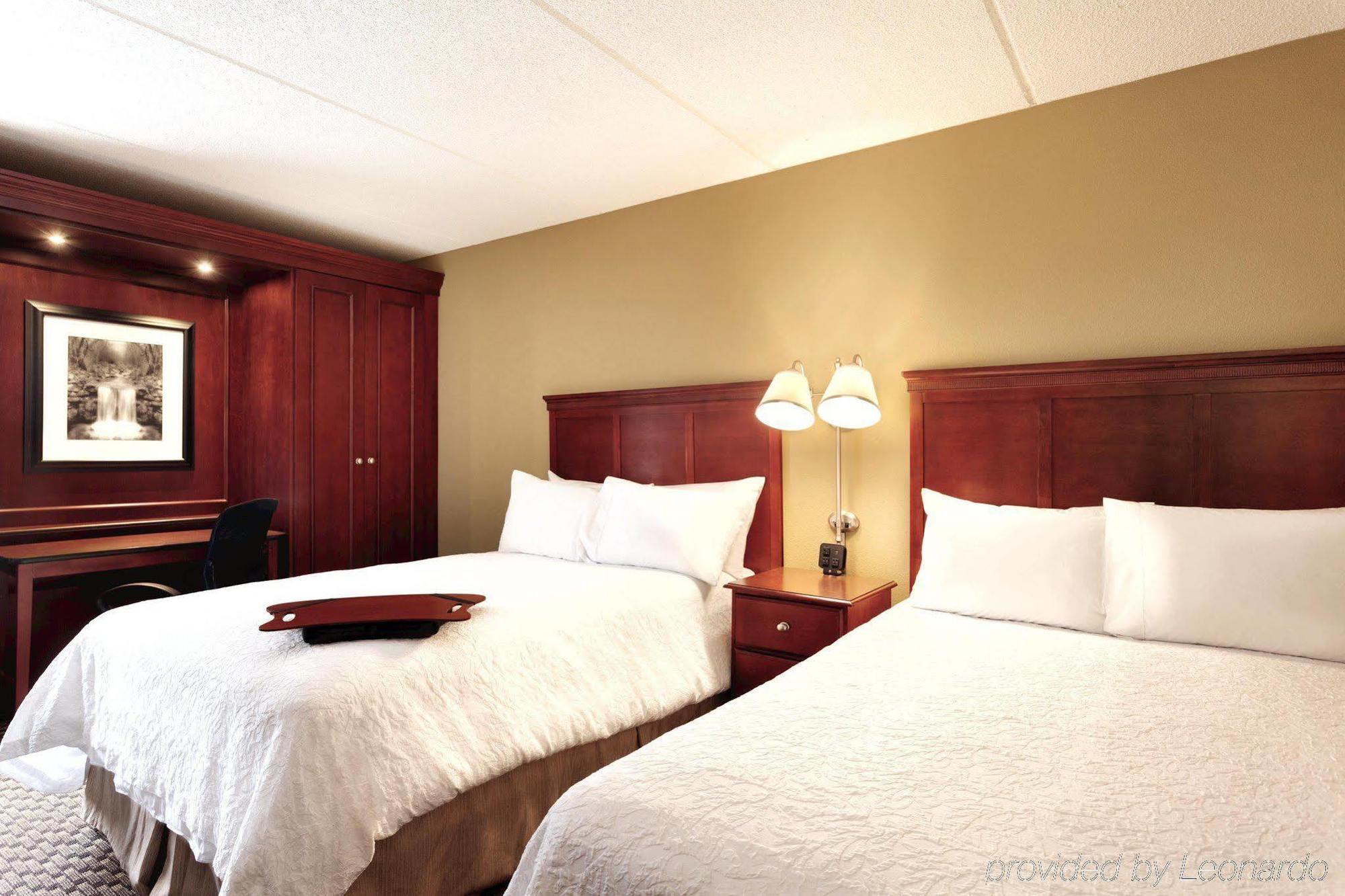Red Roof Inn Meriden Ct Exterior photo